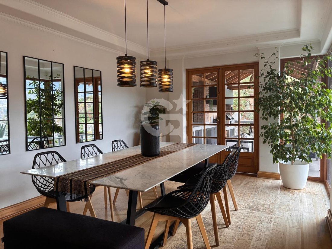 House in Lo Barnechea, Santiago Metropolitan Region, Chile 1 - 18237161