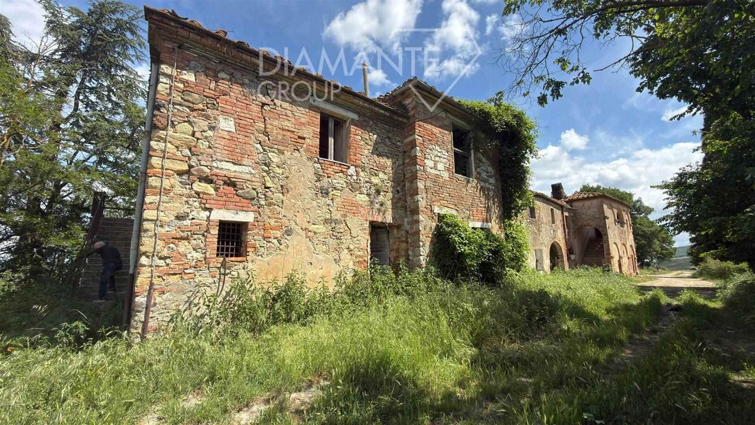Farm Ranch in Asciano, Tuscany, Italy 2 - 18244653