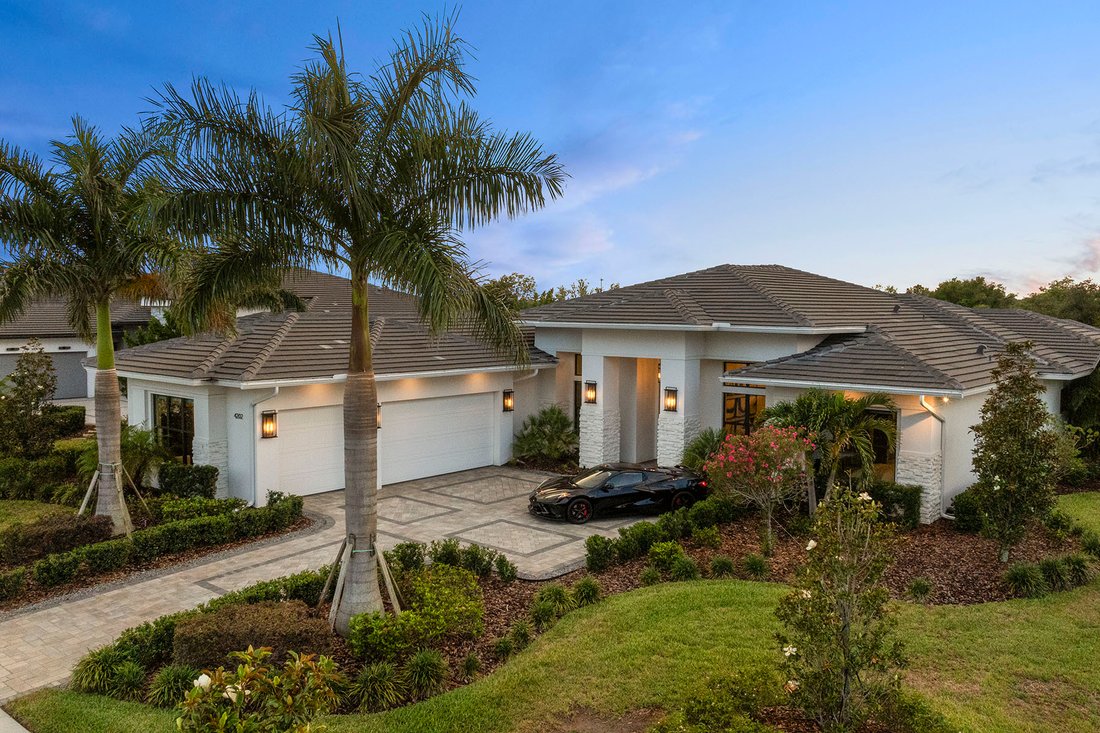 Bradenton, Florida, United States 2 - 18238742