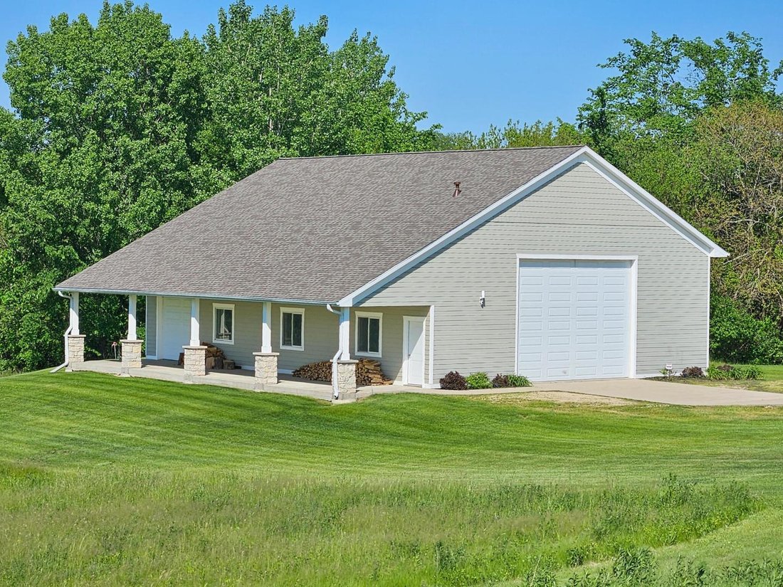 House in Thomson, Illinois, United States 2 - 18244497