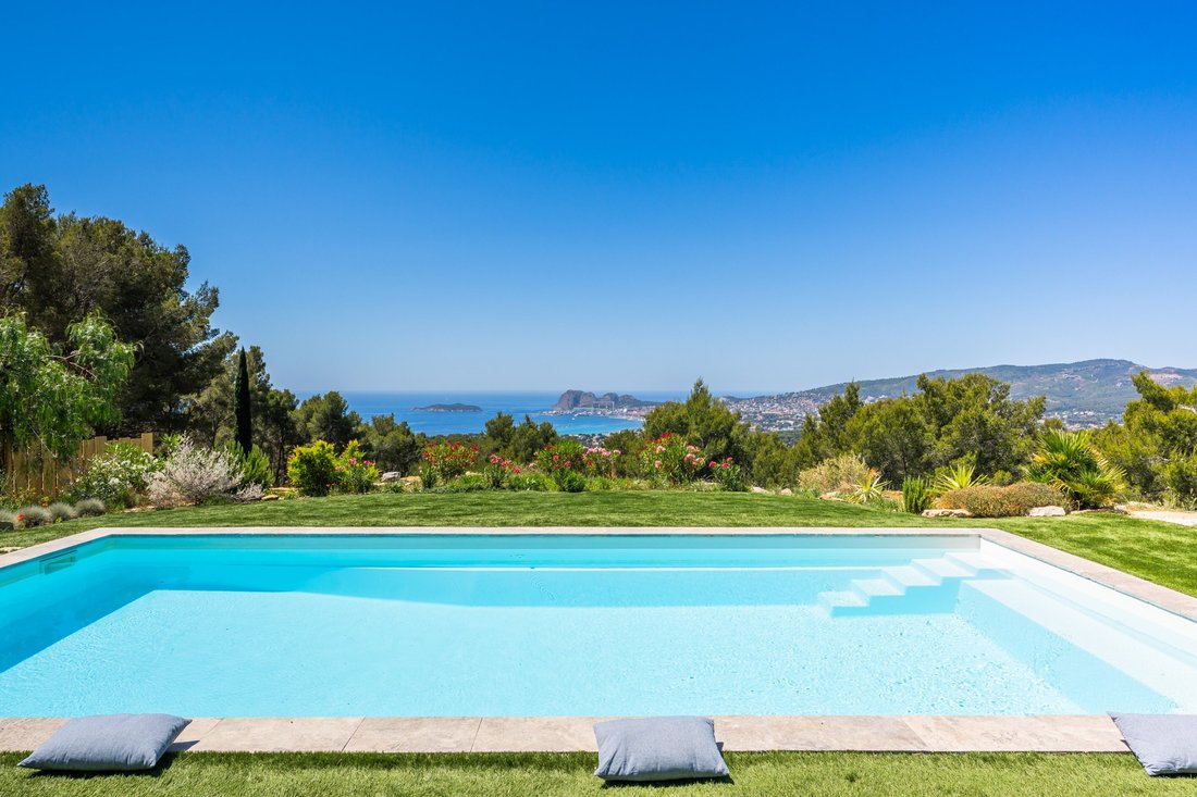 House in Ceyreste, Provence-Alpes-Côte d'Azur, France 1 - 18245787