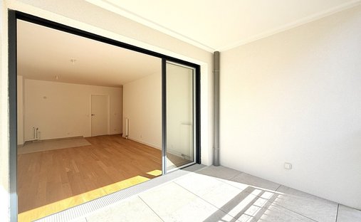 Apartment in Plateau Nord, Suresnes, France 1