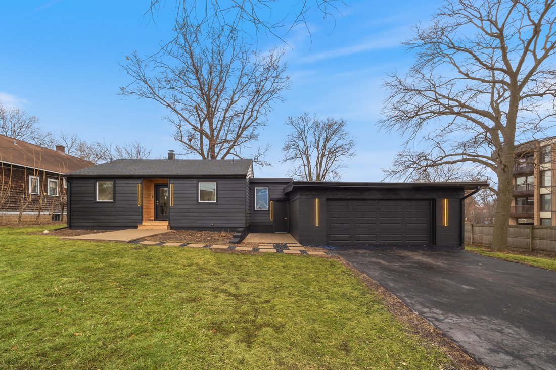 House in Glenview, Illinois, United States 1 - 18244426