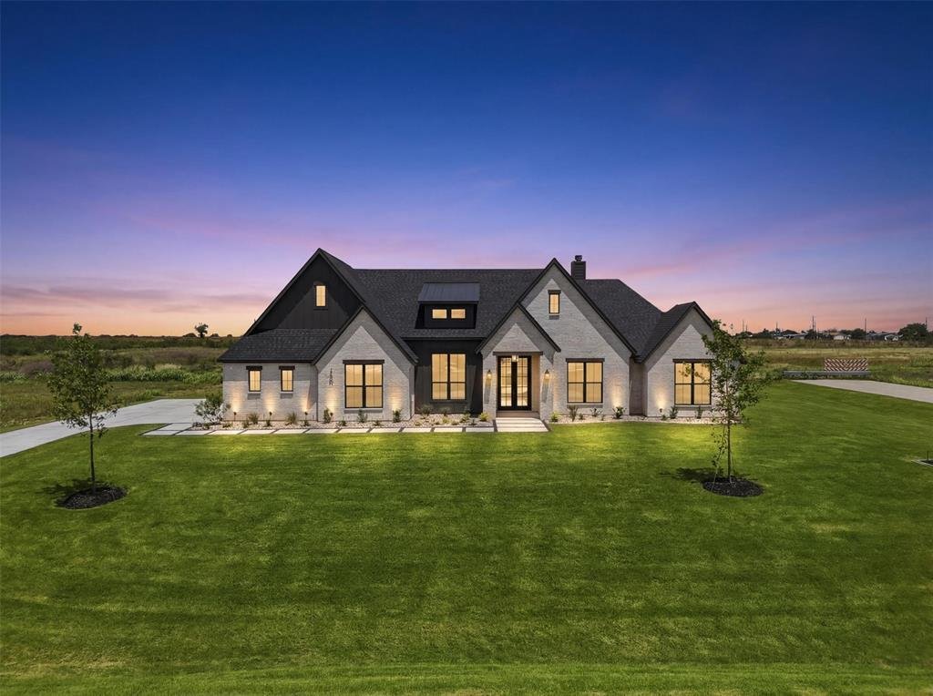 House in Maypearl, Texas, United States 1 - 18244018