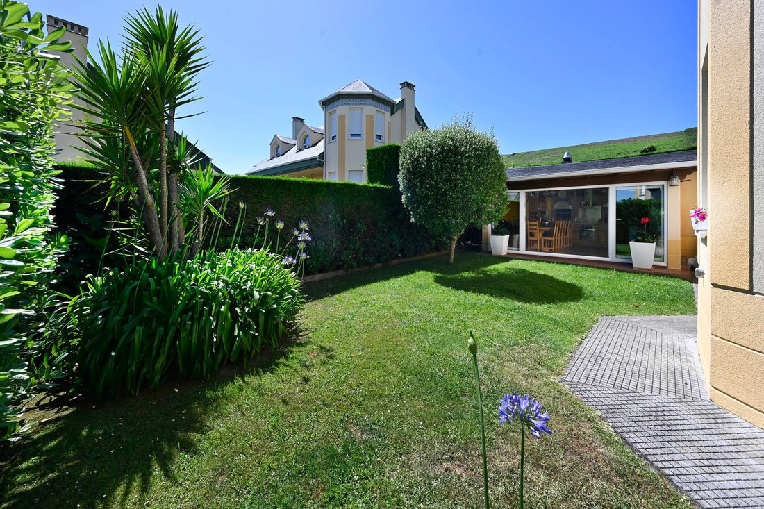 House in Santa Cruz de Bezana, Cantabria, Spain 4 - 18245699