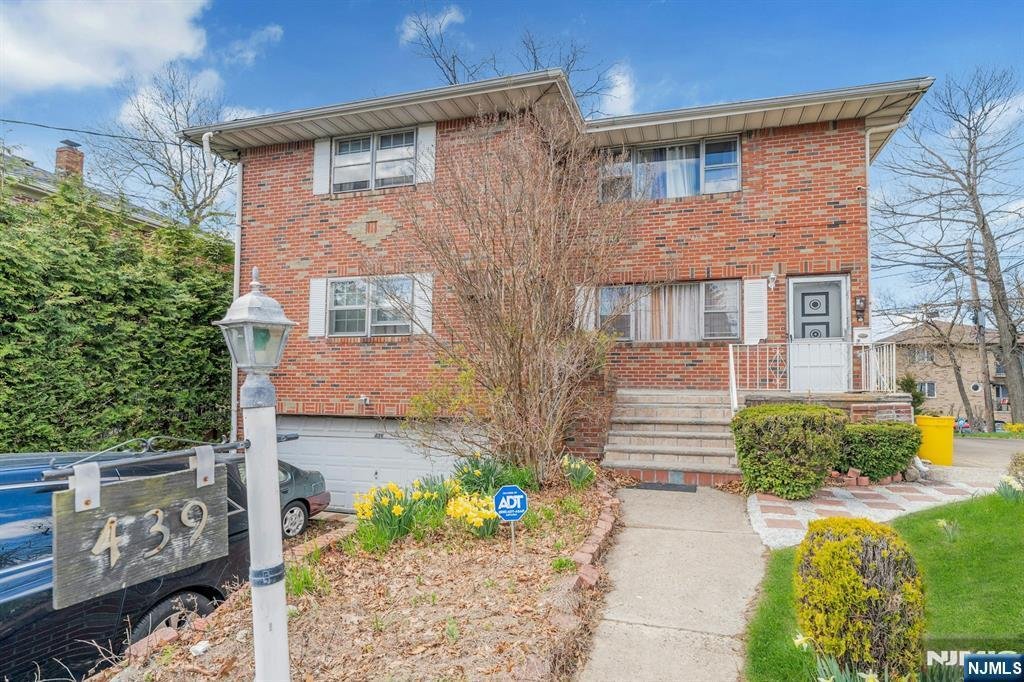 Apartment in Palisades Park, New Jersey, United States 1 - 18235644