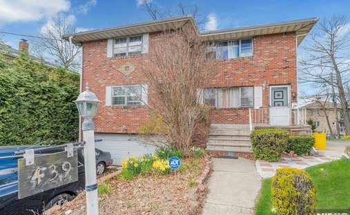 Apartment in Palisades Park, New Jersey, United States 1