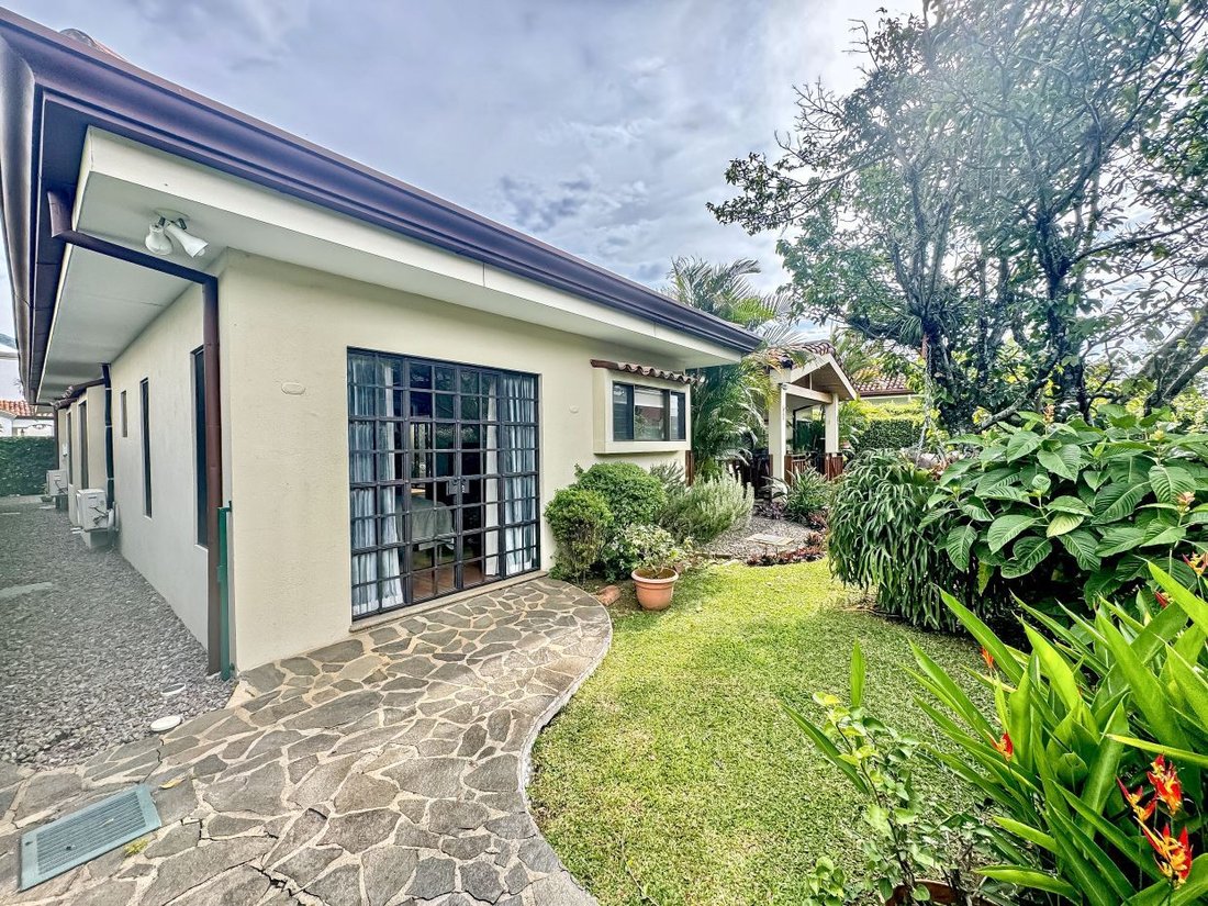 House in Piedades, San José Province, Costa Rica 2 - 18240650
