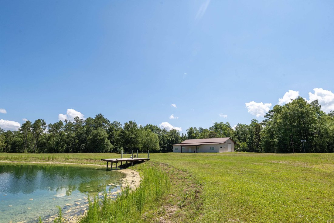 House in Hosford, Florida, United States 1 - 18241381