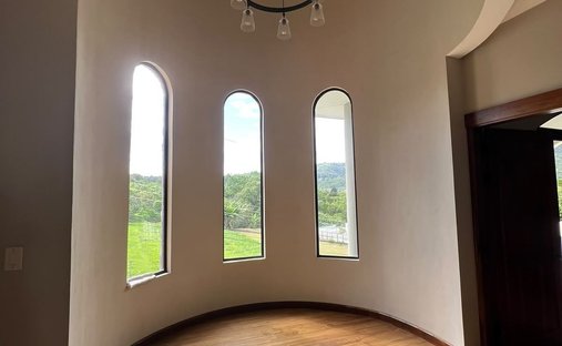 House in San Rafael District, Oreamuno, Cartago Province, Costa Rica 1