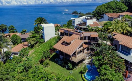 House in Playa Herradura, Puntarenas Province, Costa Rica 1