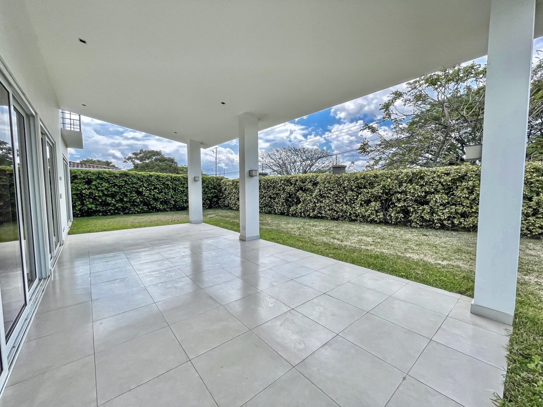 House in Santa Ana, San José Province, Costa Rica 5 - 18239323