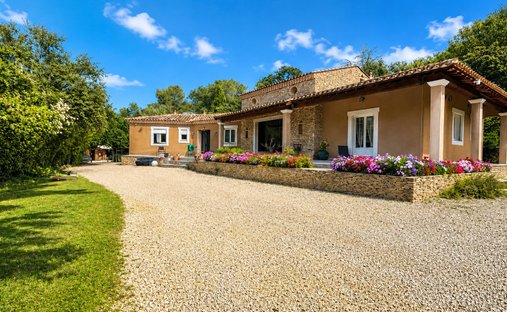 Villa in Camplanier, Nimes, France 1