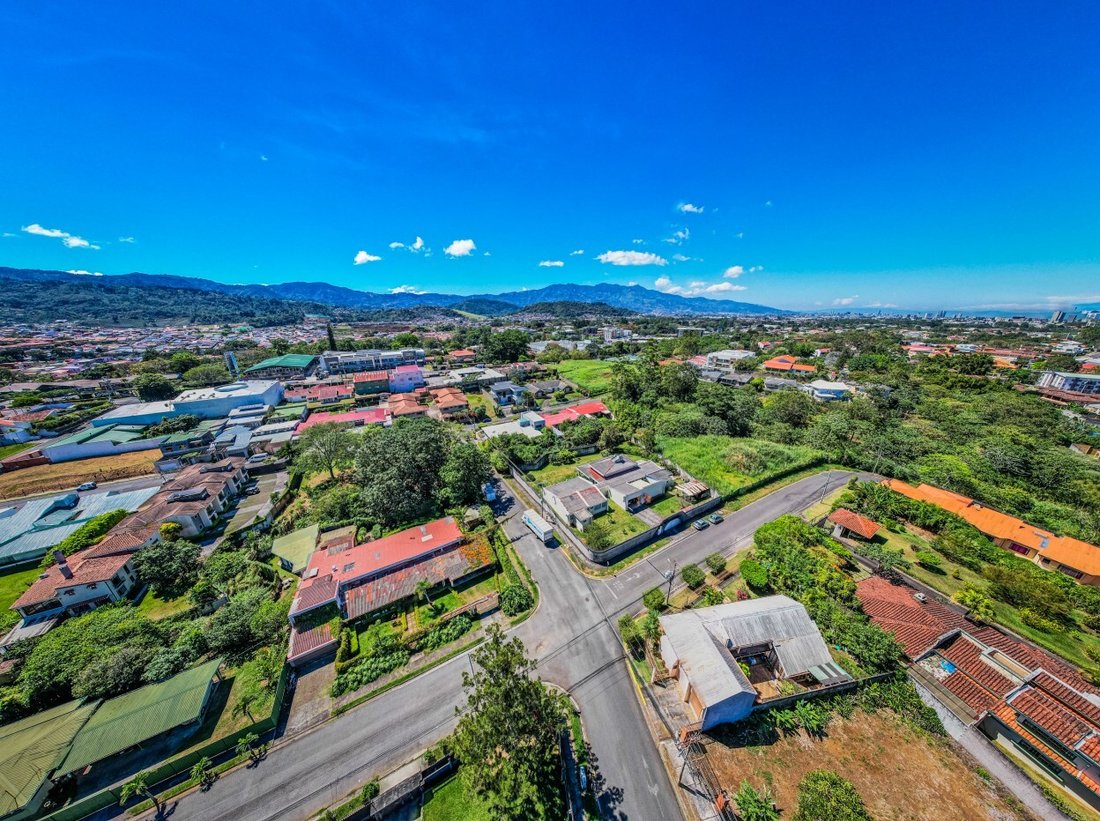 Land in Curridabat, San José Province, Costa Rica 4 - 18239458