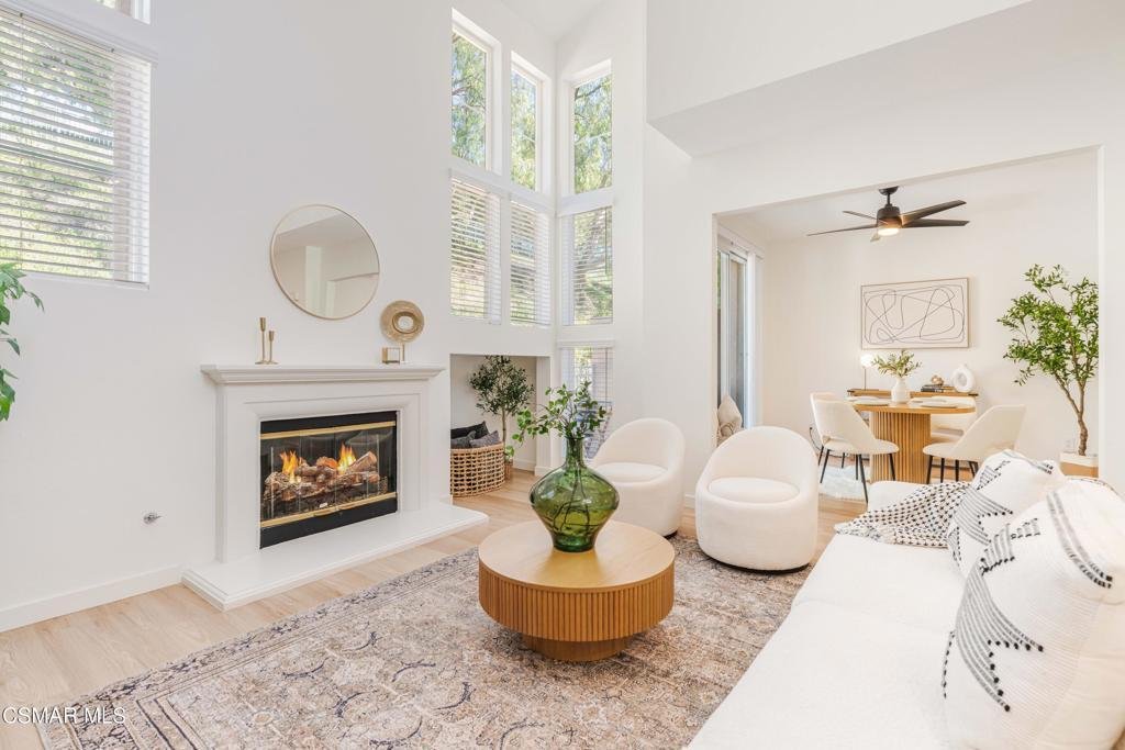 Condo in Simi Valley, California, United States 5 - 18161359
