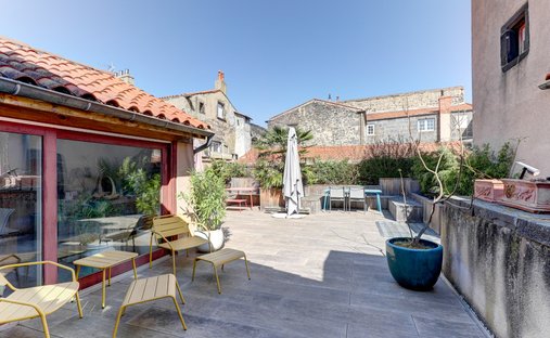 Maison à Est, Riom, France 1