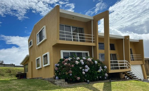 House in El Tejar de El Guarco, Cartago Province, Costa Rica 1