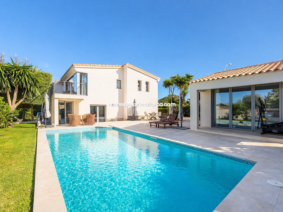 Villa in Rotes Velles, Calvia, Balearic Islands 1 - 18241891