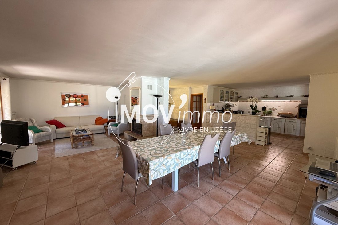 Villa in Uzès, Occitania, France 3 - 18237419