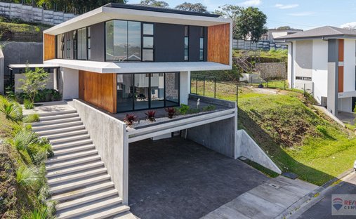 Casa en Heredia, Heredia, Costa Rica 1