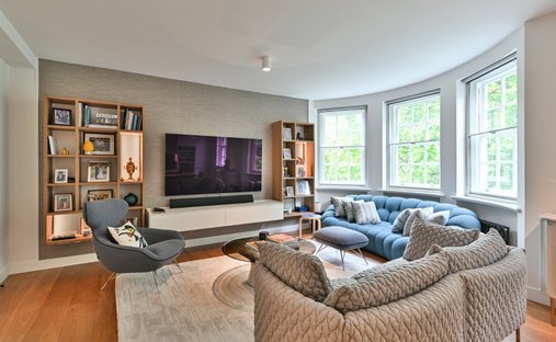 Apartment in St John's Wood, Westminster, England 1