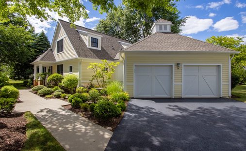 House in Shrewsbury, New Jersey, United States 1