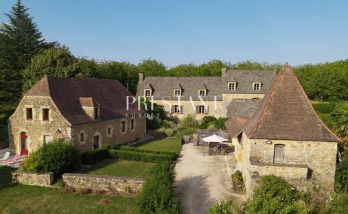 Anwesen in Sarlat-la-Canéda, Neu-Aquitanien, Frankreich 1