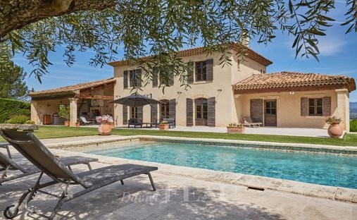 Country House in Meyrargues, Provence-Alpes-Côte d'Azur, France 1