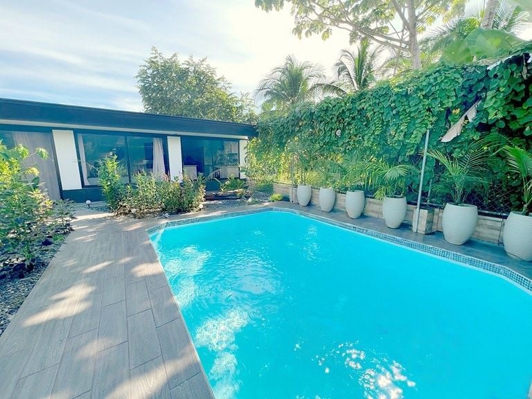 Maison à Uvita, Puntarenas, Costa Rica 1 - 18237502