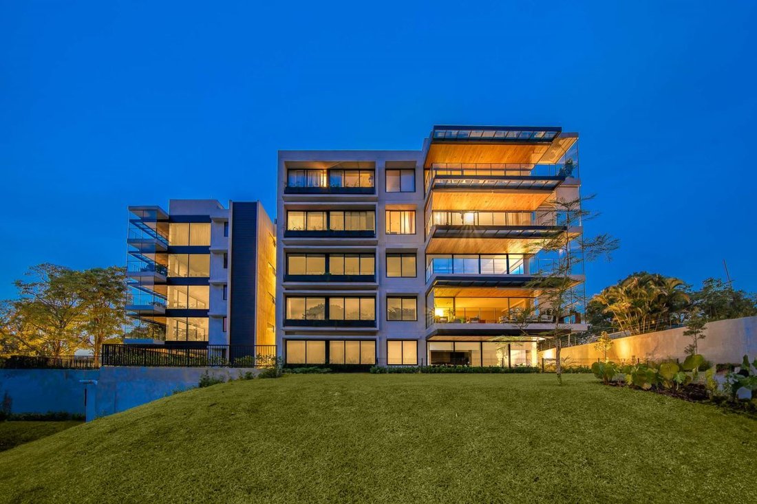 Apartment in Escazu, San José Province, Costa Rica 1 - 18238265