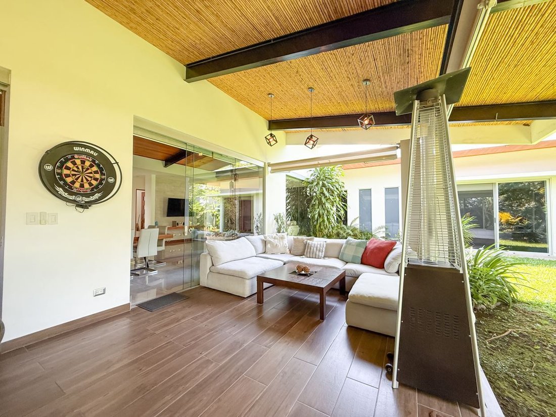 House in San Rafael, Alajuela Province, Costa Rica 4 - 18243501