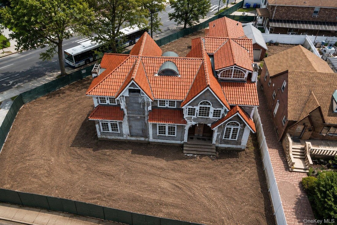 House in Jamaica Hills, New York, United States 3 - 18237870