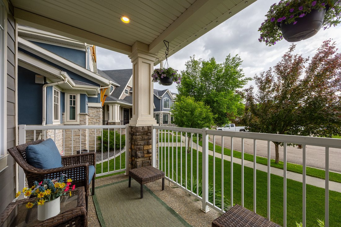 House in Airdrie, Alberta, Canada 5 - 18240819