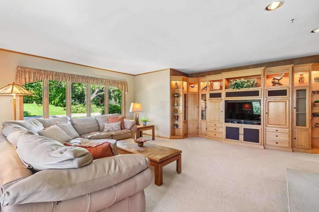 House in Brookfield, Wisconsin, United States 3 - 18241690