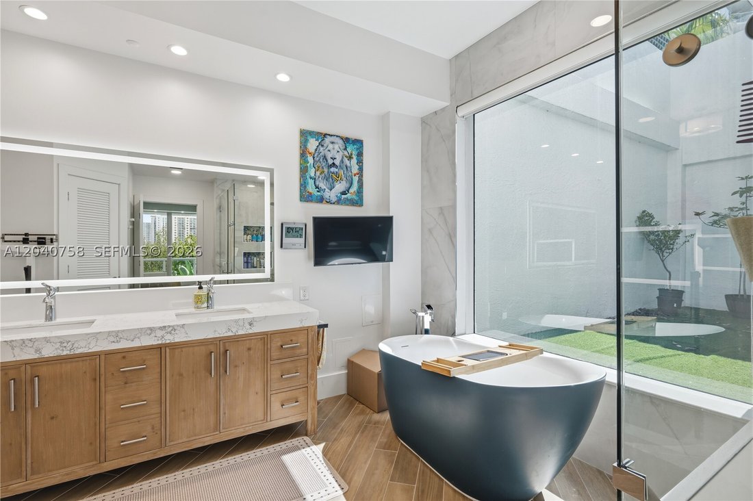 Condo in Sunny Isles Beach, Florida, United States 2 - 18236018