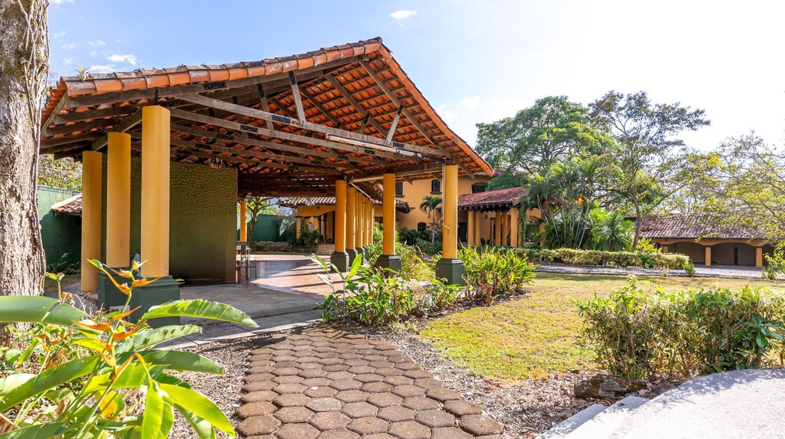 House in San Isidro, Alajuela Province, Costa Rica 4 - 18240917