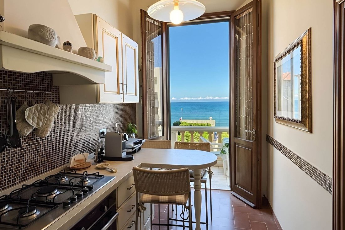 Villa en San Vincenzo, Toscana, Italia 5 - 18242687