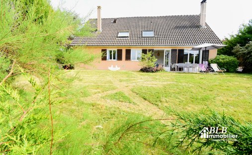 House in Arrondissement of Rambouillet, Ile-de-France, France 1