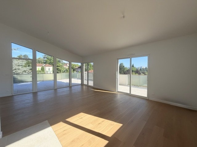 Apartment in Sainte-Foy-lès-Lyon, Auvergne-Rhône-Alpes, France 3 - 17341946