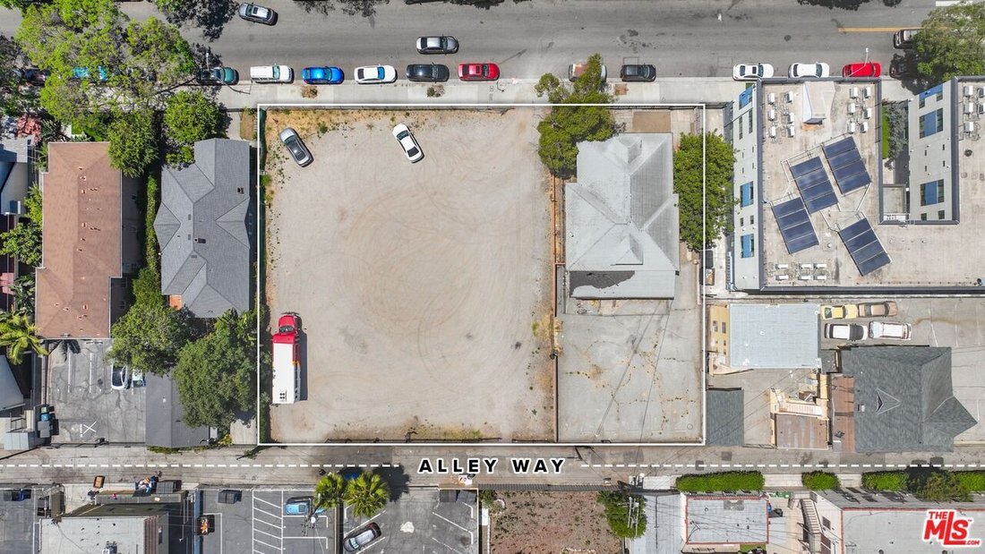 Land in Los Angeles, California, United States 4 - 18242503