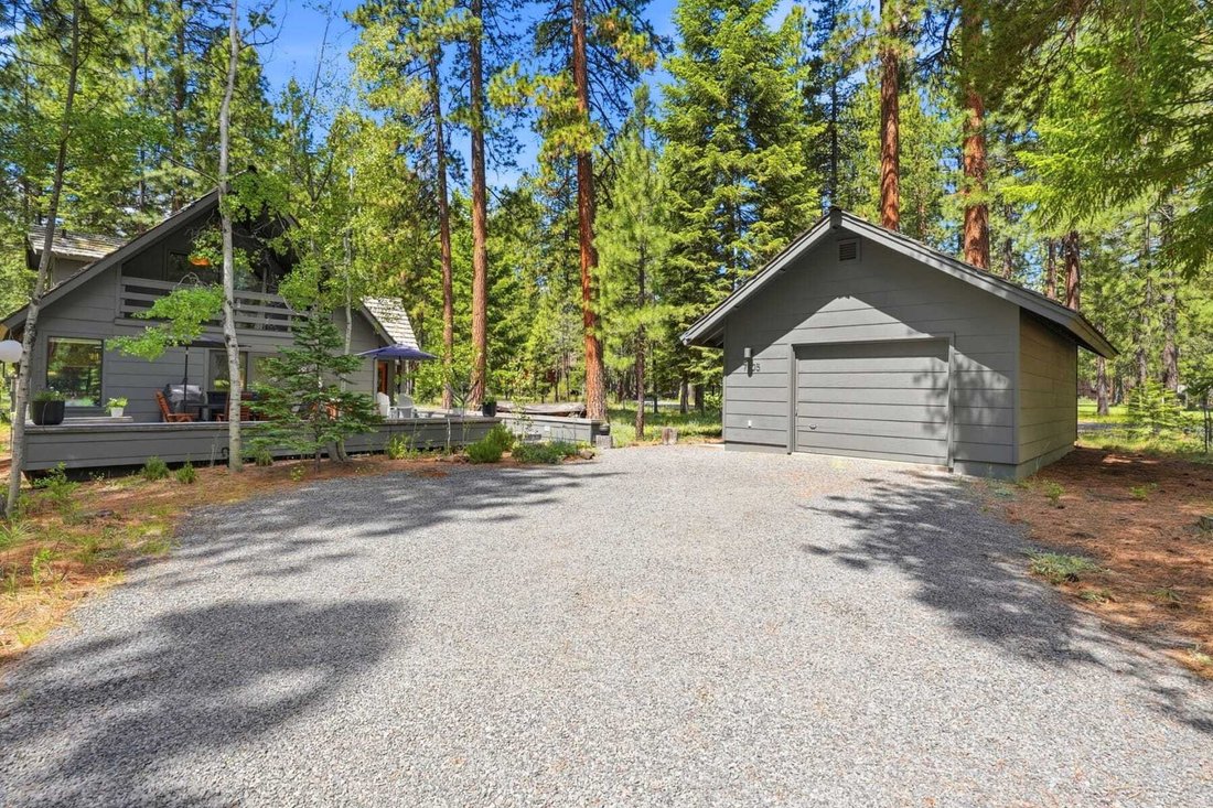 House in Black Butte Ranch, Oregon, United States 2 - 18202477
