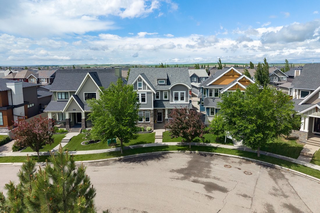 House in Airdrie, Alberta, Canada 3 - 18240819