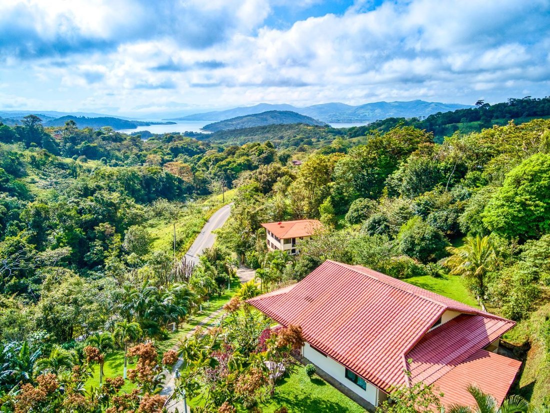 House in Tilarán, Tilarán, Costa Rica 1 - 18237345