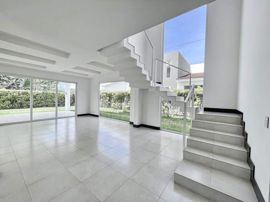 House in Santa Ana, San José Province, Costa Rica 2 - 18239323