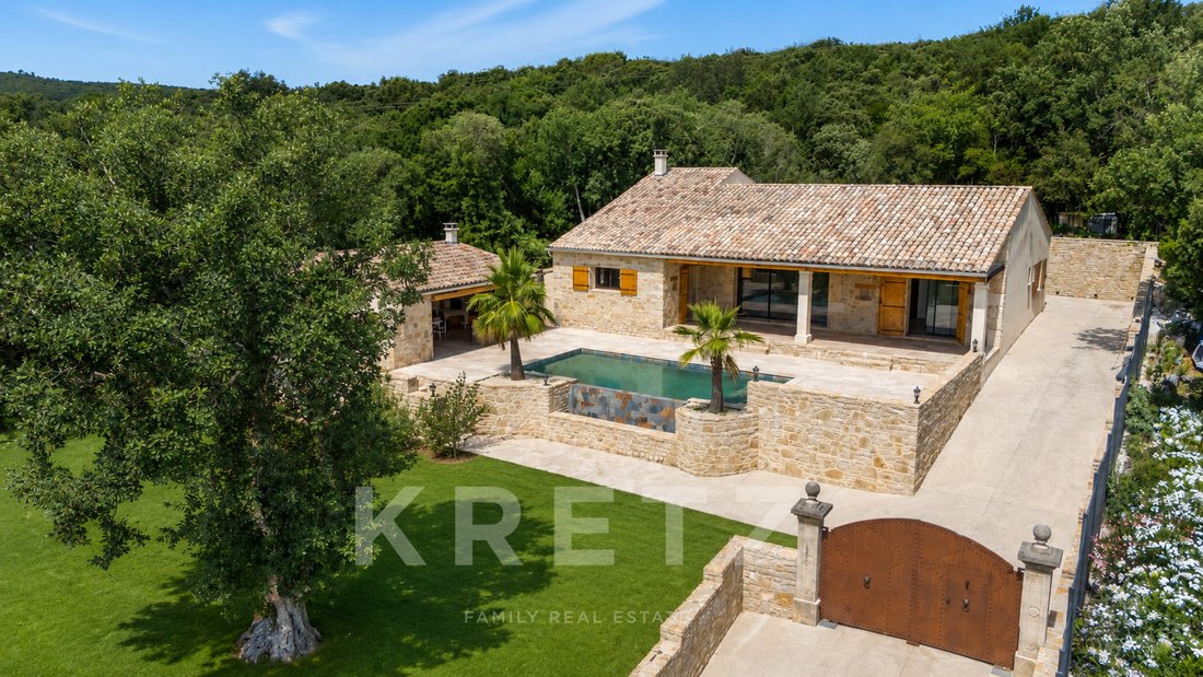 Villa in Uzès, Occitania, France 2 - 18245833