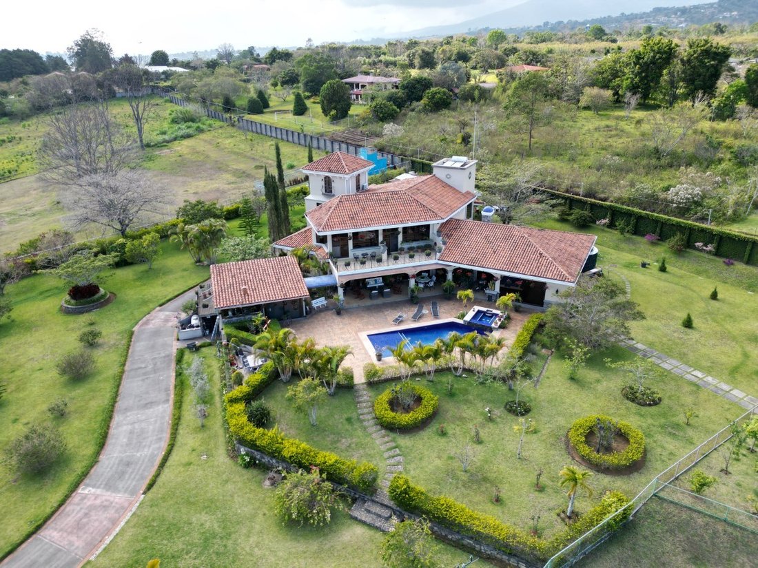 House in Santa Bárbara de Heredia, Heredia Province, Costa Rica 2 - 18240998