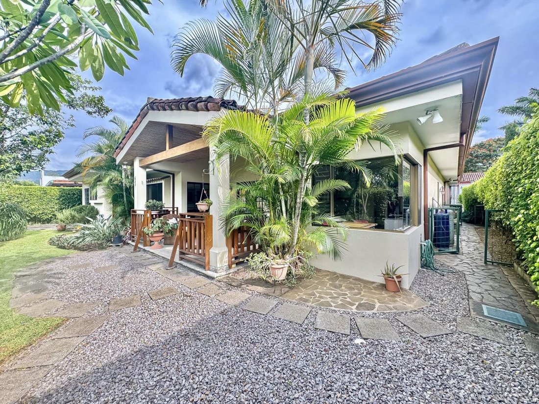 House in Piedades, San José Province, Costa Rica 1 - 18240650