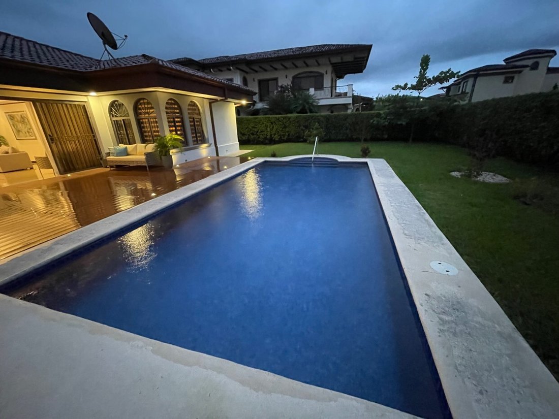 House in Vueltas, Alajuela Province, Costa Rica 3 - 18240701
