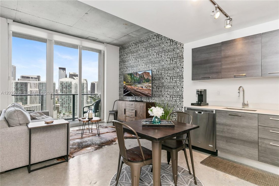 Condo in Miami, Florida, United States 3 - 18237860
