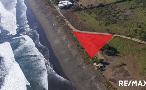 Land in Playa Hermosa, Puntarenas Province, Costa Rica 1